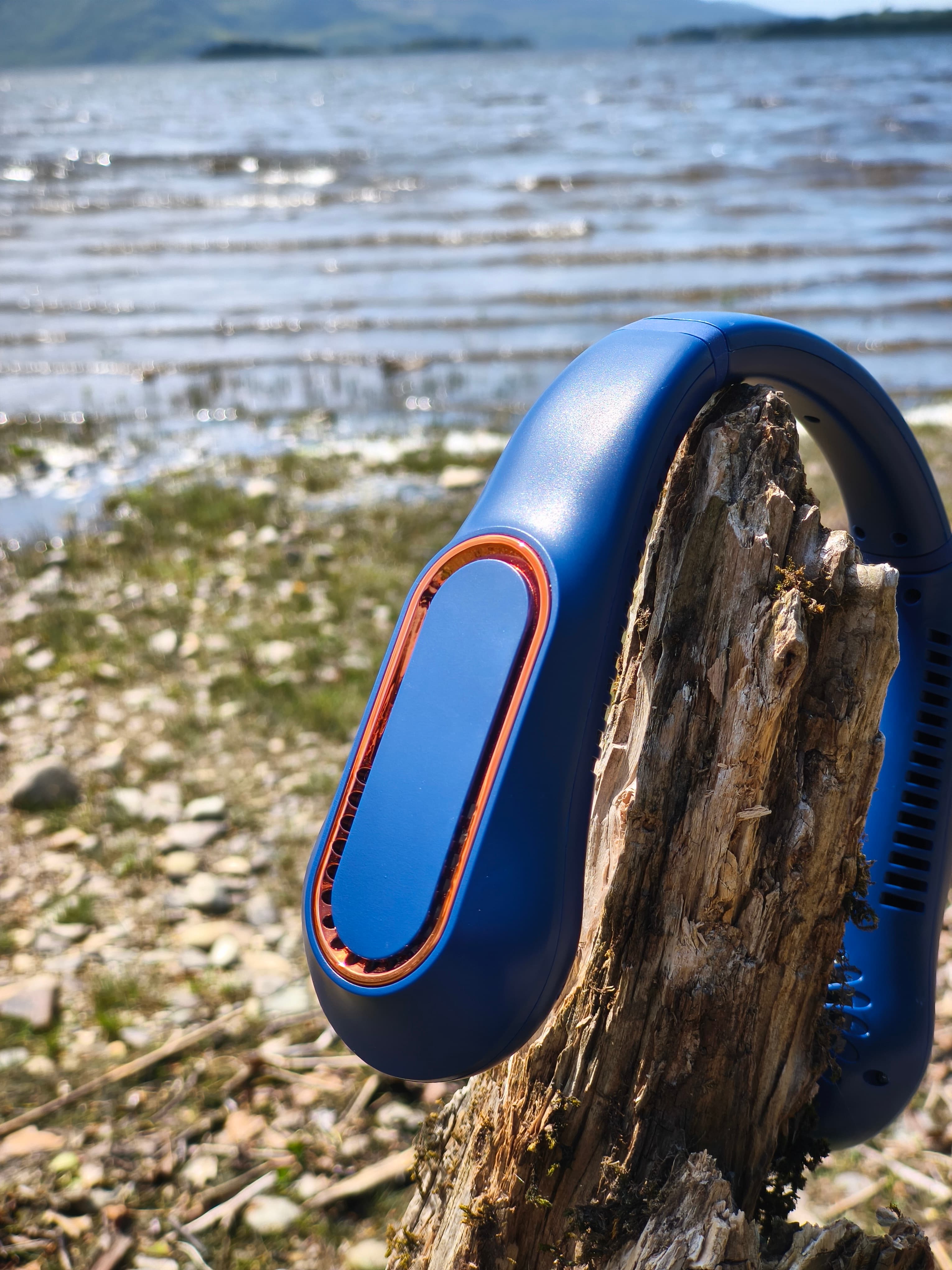 Mini Wentylator na Szyję, Bezłopatkowy, USB, Wyświetlacz Cyfrowy 🌀